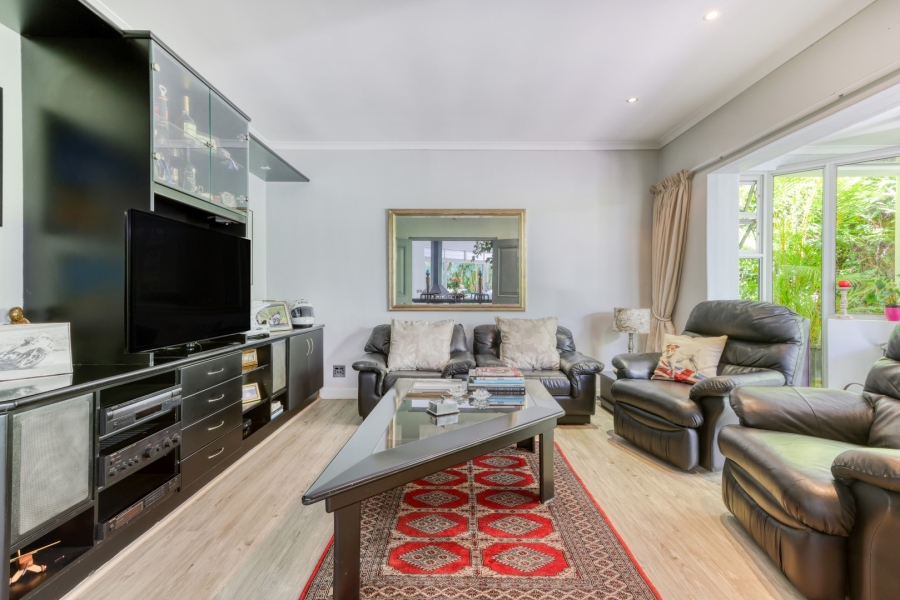 3 Bedroom Property for Sale in Constantia Western Cape